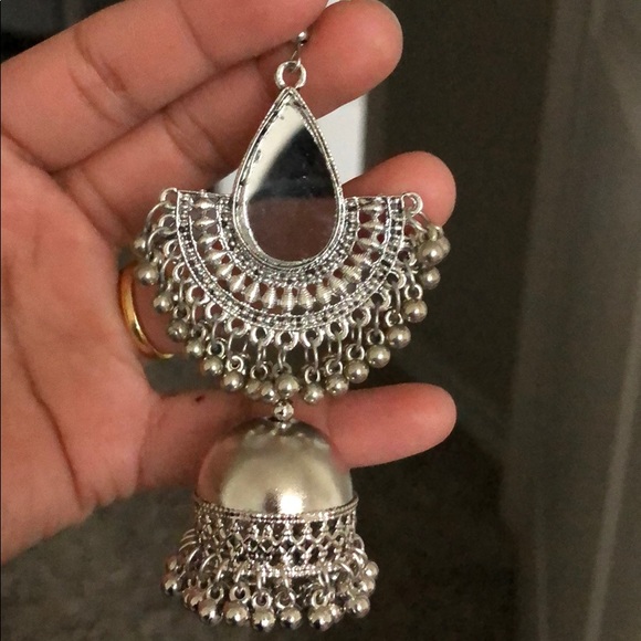 Earring - Picture 2 of 2